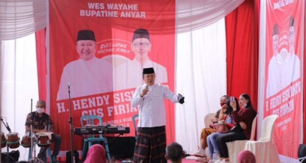 Bersama Kusen Andalas, Hendy Siswanto Sapa Masyarakat Tembokrejo, Gumukmas